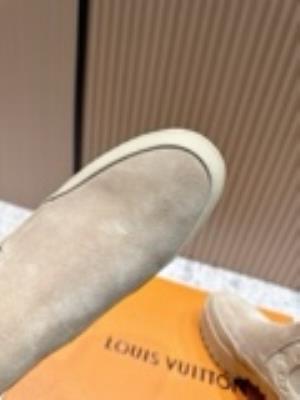 wholesale quality women louis vuitton shoes model no. 549